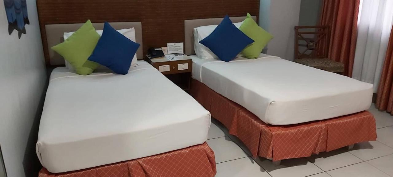 The Golden Pine Hotel Baguio City Екстериор снимка