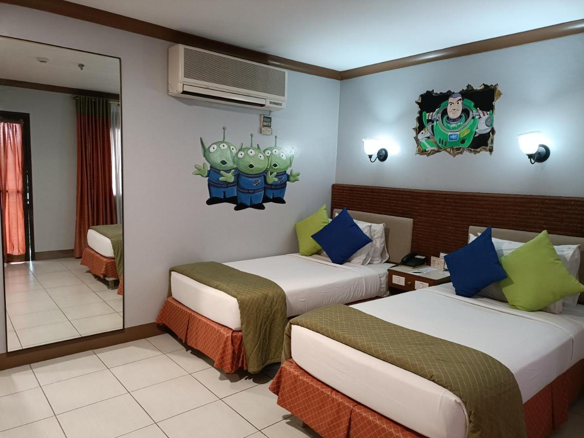 The Golden Pine Hotel Baguio City Екстериор снимка